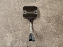 Regulator rectifier Suzuki GSX R 600