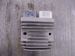 Regler Gleichrichter Yamaha Tracer 900