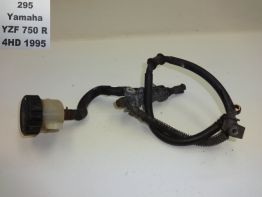 Rempomp achter Yamaha YZF 750