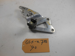 Fussrastetrager vorne rechts Suzuki GSX R 750