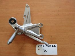 Fussrastetrager vorne rechts Honda CBR Fireblade