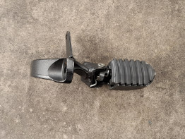 Main step holder right Honda CRF 1100 Africa Twin