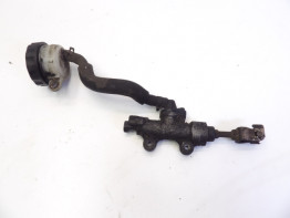 Rempomp achter Honda CB 500