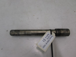 Axle front Suzuki GSX R 1000