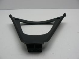 Cowl V shape under Kawasaki ZX 6 R