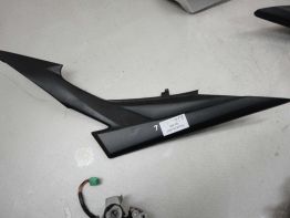 Linker zijkuip klein Suzuki GSR 600