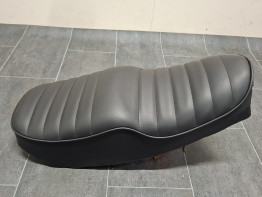 Seat Kawasaki KZ 750 B Twin