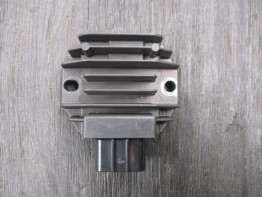 Regulator rectifier Suzuki GSX S 750