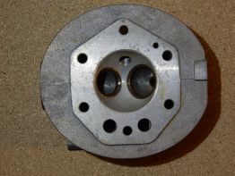 Cilinderkop Moto Guzzi V7 700