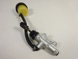 Rempomp achter BMW K 1200 S 