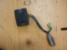 Spanningsregelaar Honda VFR 800 I