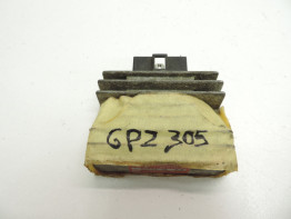 Spanningsregelaar Kawasaki GPZ 305