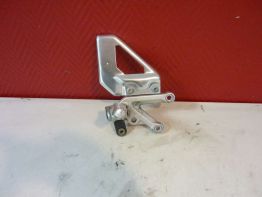 Main step holder right Aprilia RSV 1000