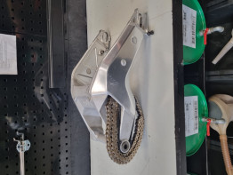 Achterbrug Aprilia RSV 1000