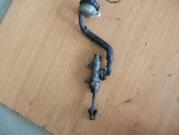 Rempomp achter Honda CBR 600 F
