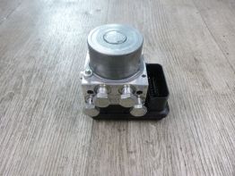 ABS pomp KTM 390 Duke