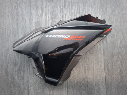 Rechter zijkuip Aprilia Tuono 660