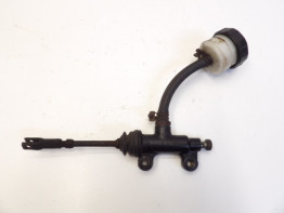 Rempomp achter Suzuki GS 850