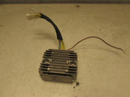 Spanningsregelaar Aprilia Pegaso