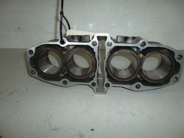 Engine parts Kawasaki ZZR 600