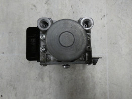 ABS pomp Triumph 675 Street Triple R