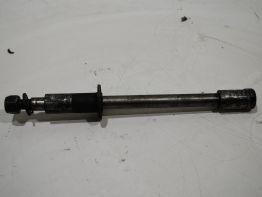 Axle front Suzuki GSX 1100 EF ES