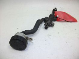 Rempomp achter Honda CB 500