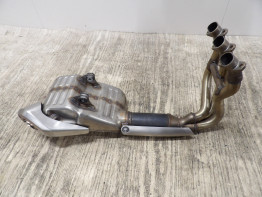 Uitlaat Triumph Trident 660