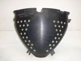 Cowl V shape under Triumph Sprint 900 Executive