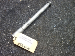 Axle front Honda Deauville 650 - 700