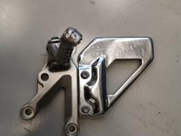 Fussraste rechts Aprilia Tuono 1000