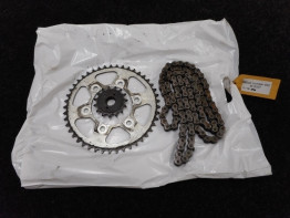 Ketting en tandwielset Ducati Monster 695