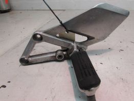 Fussrastetrager vorne links Honda CBR 600 F