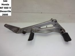 Fussrastetrager vorne rechts Honda Deauville 650 - 700