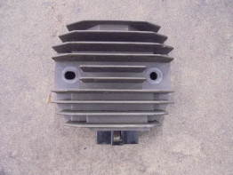 Spanningsregelaar Yamaha FZ6