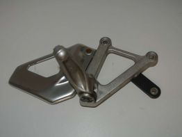 Main step holder right Aprilia RSV 1000