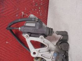Rempomp achter BMW R 1200 ST