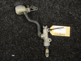 Rempomp achter Kawasaki ZX 6 R