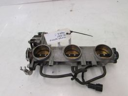 Gasklephuis Triumph Sprint ST 1050