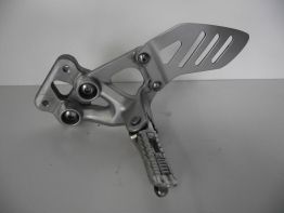 Main step holder left Suzuki GSX R 600
