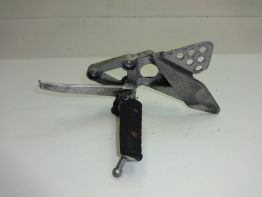 Main step holder left Yamaha FZR 1000