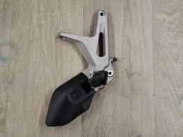 Fussrastetrager vorne rechts Husqvarna Vitpilen 701 