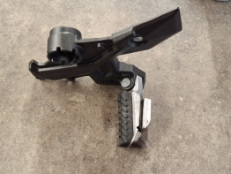 Main step holder right Kawasaki Z 650
