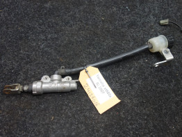 Rempomp achter Yamaha XTX 660