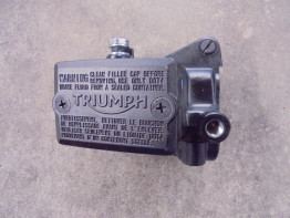 Front brake master cylinder Triumph Tiger 660 Sport