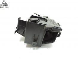 Batterie befestigung Honda CBR 600 F