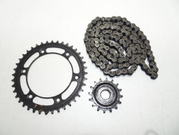 Ketting en tandwielset KTM 690 duke 3