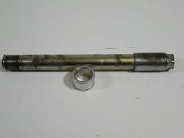 Axle front Triumph Sprint ST 955