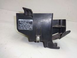 Batterie befestigung Honda CBR 600 F