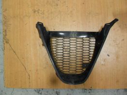 Cowl V shape under Suzuki GSX R 1000
